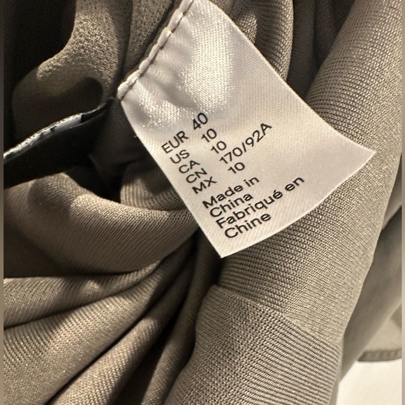 H&M Maxi Ruffle Halter Dress - Picture 6 of 9